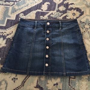 American eagle button jean skirt